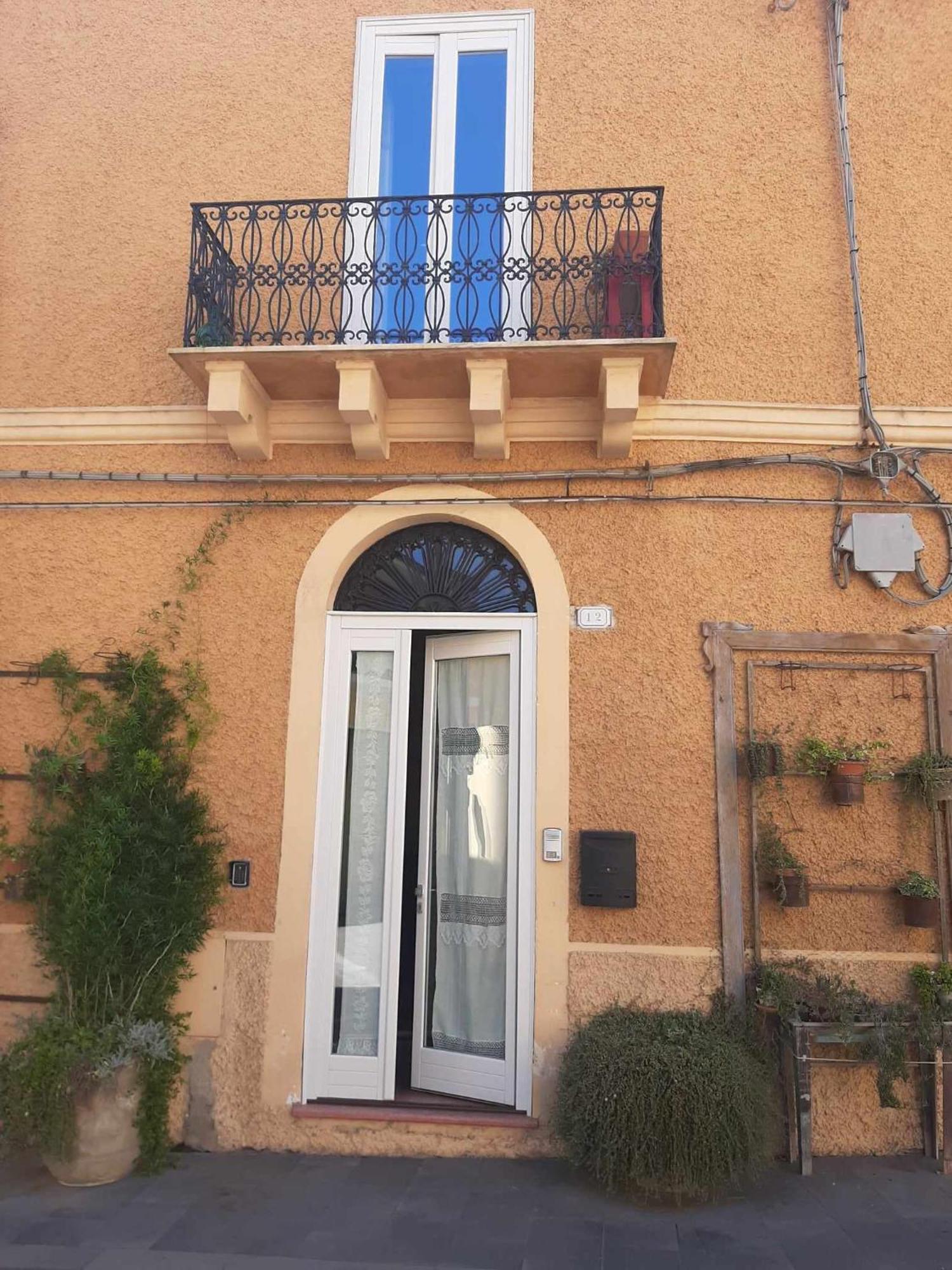 B&B Il Giardino Del Barone Pozzomaggiore Buitenkant foto